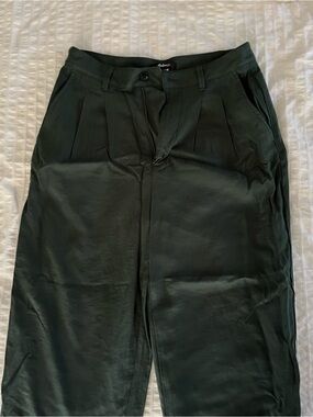 Madewell Dark Green Pleated Chinos
